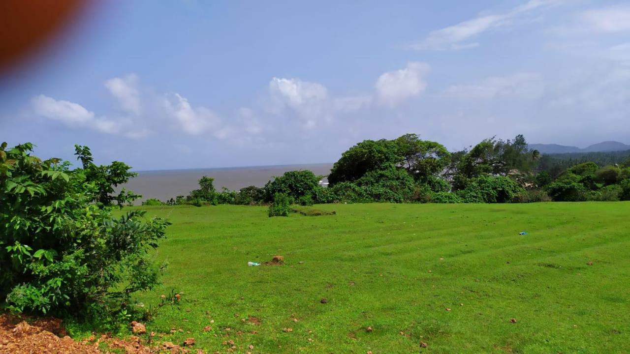 M G Cottage & Dormitory Gokarna  Bagian luar foto